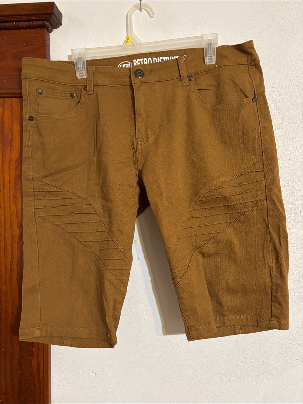 Men's Athletic Brown Moto-Style Shorts